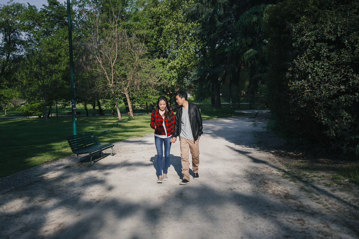 Engagement photo in Milan