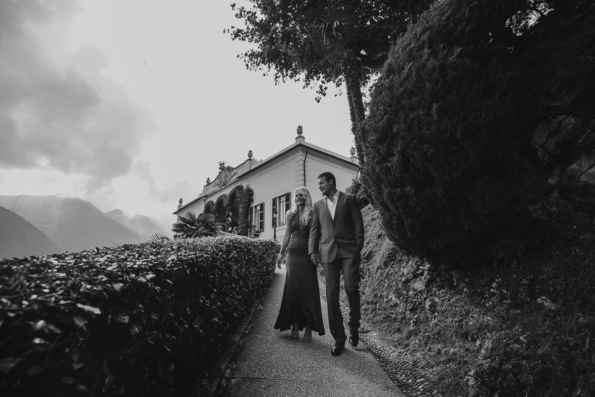 Engagement_couple_Lake_Como