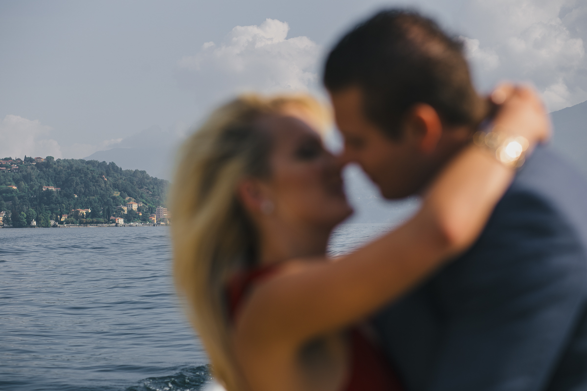 Engagement_couple_Lake_Como