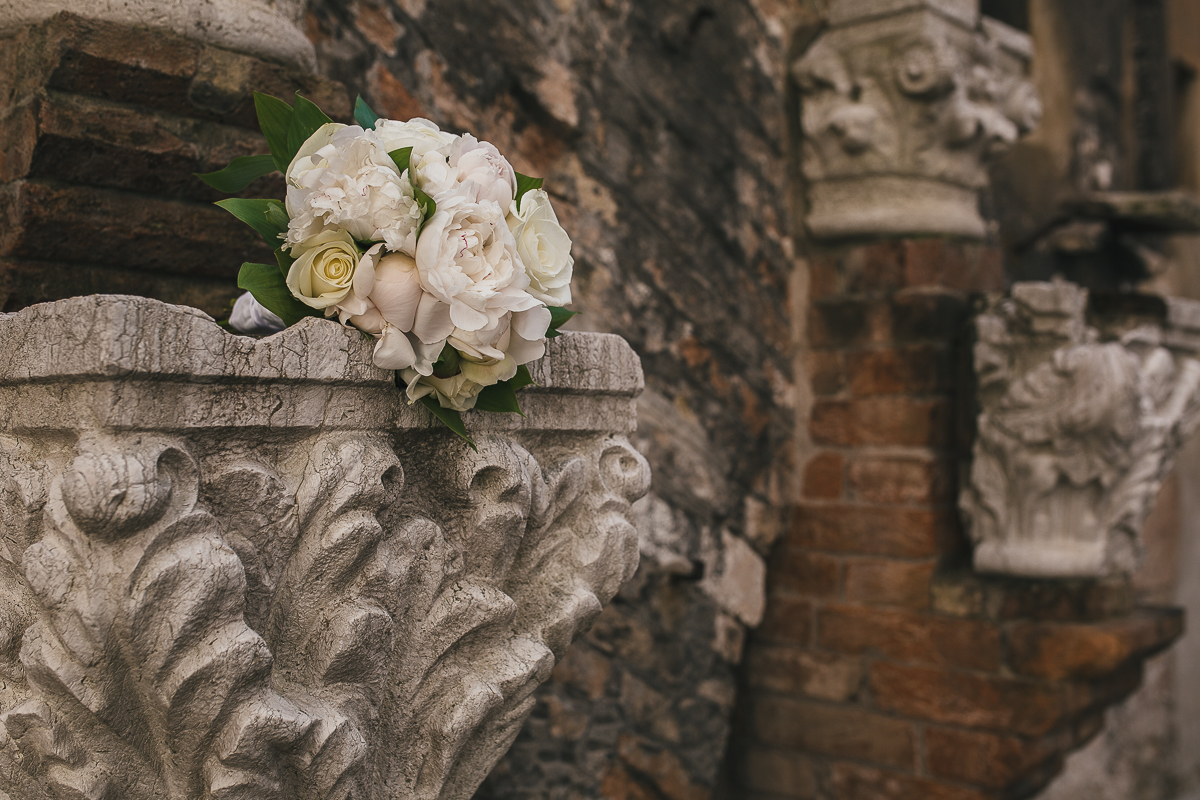 Intimate wedding in venice