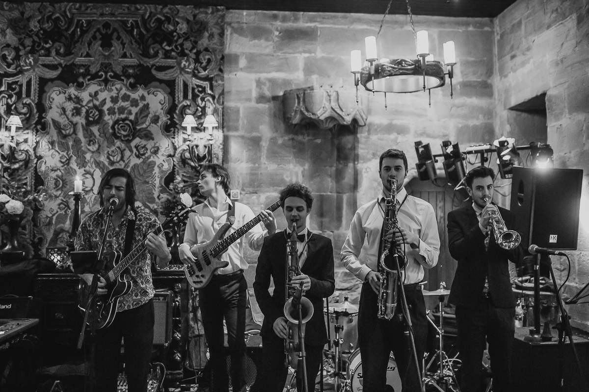 wedding in scotland - Borthwick Castle