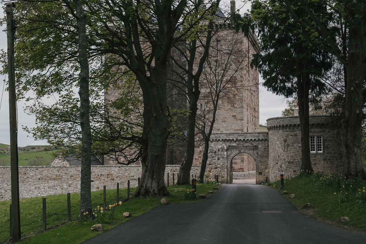 wedding in scotland - Borthwick Castle
