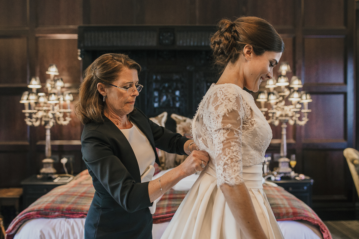 wedding in scotland - Borthwick Castle