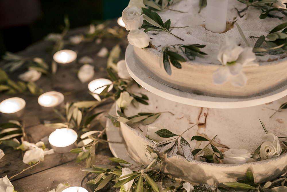 wedding photographer tuscany italy cake