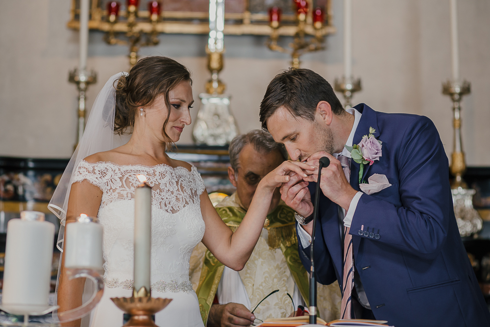 lake como wedding photographer varenna