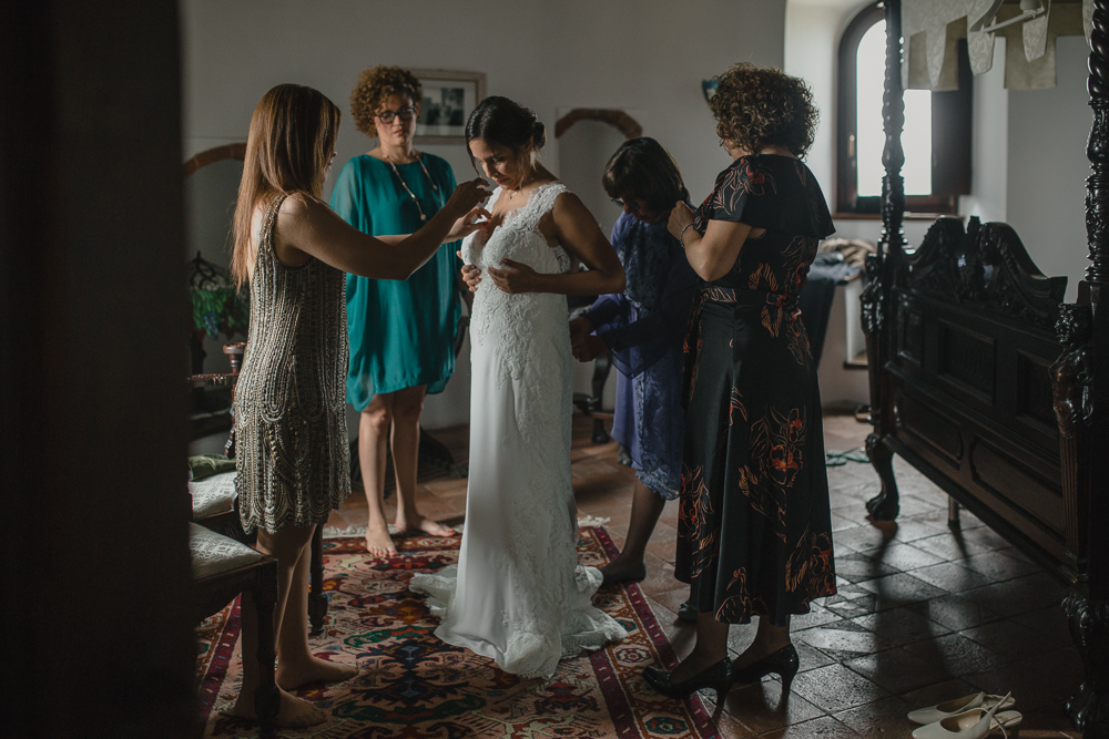 Castello Cortanze wedding photographer bride